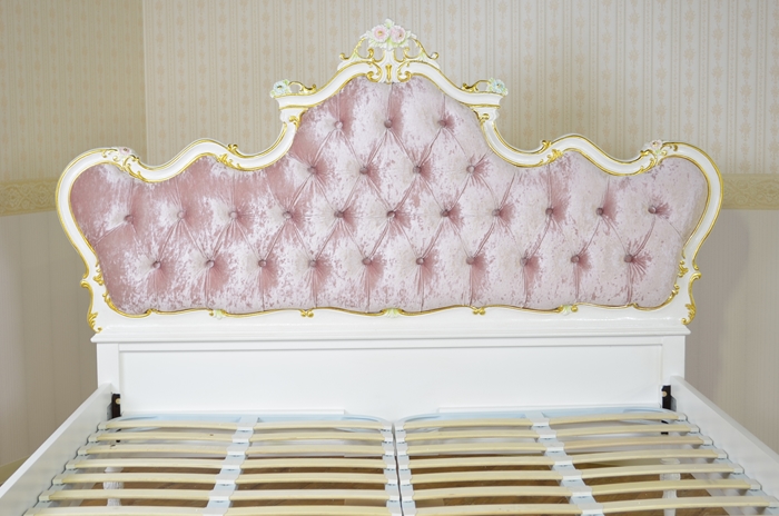 クラシックロココ調　QUEENベッド BC-105-1 クラシックロココ調QUEENベッド BC-105-1