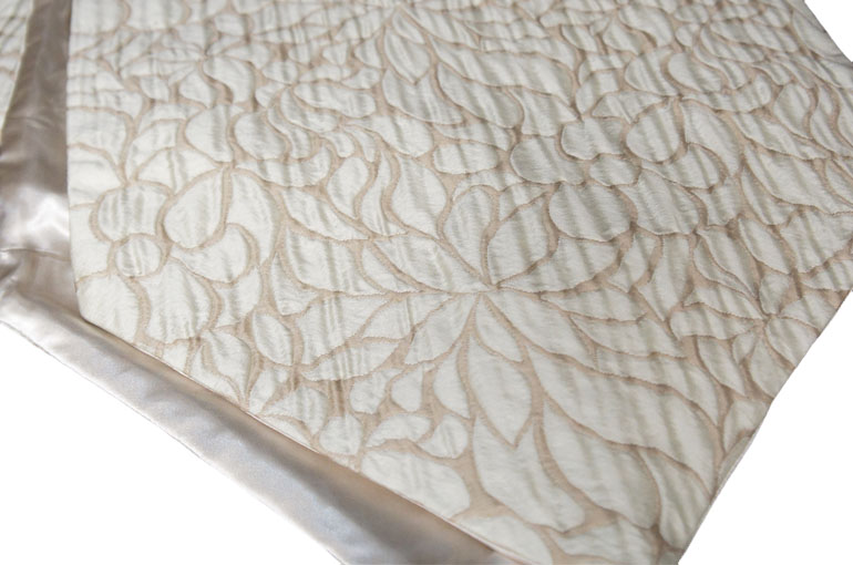 ジェニファーテイラーLumina