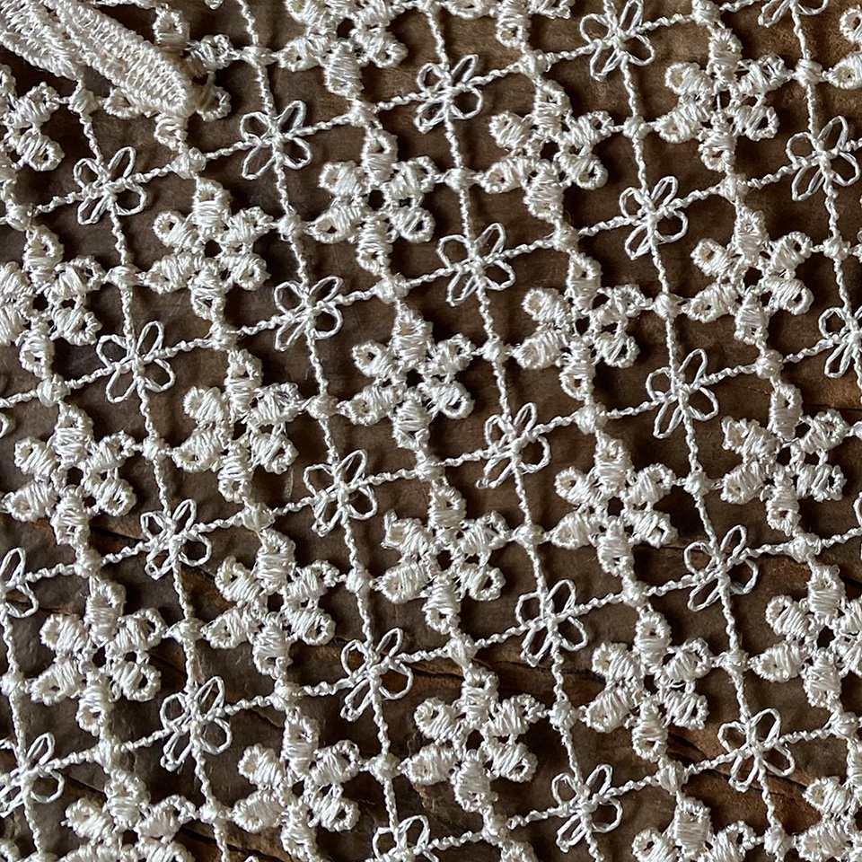 テーブルセンター オーバル テーブルリネン 敷物 レース 画像3